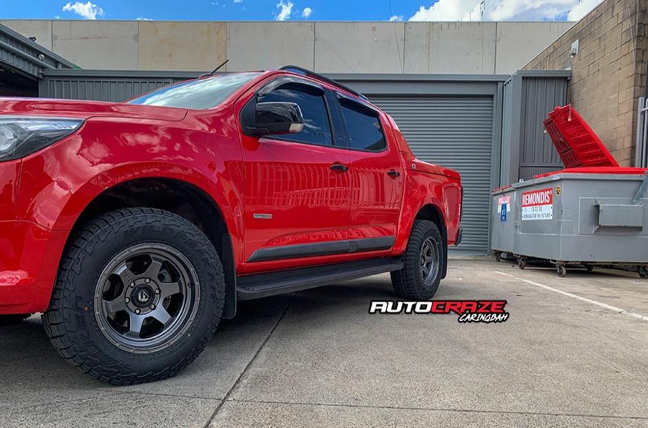 HOLDEN COLORADO SHOK ANTHRACITE 